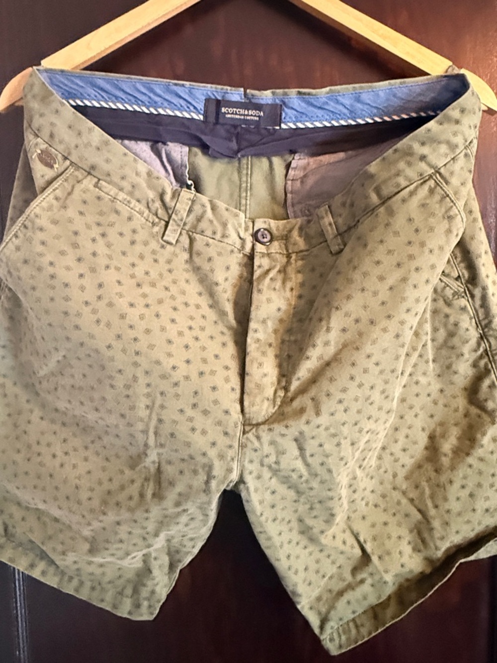 Scotch & Soda Olive Green Printed Flat Front Shorts